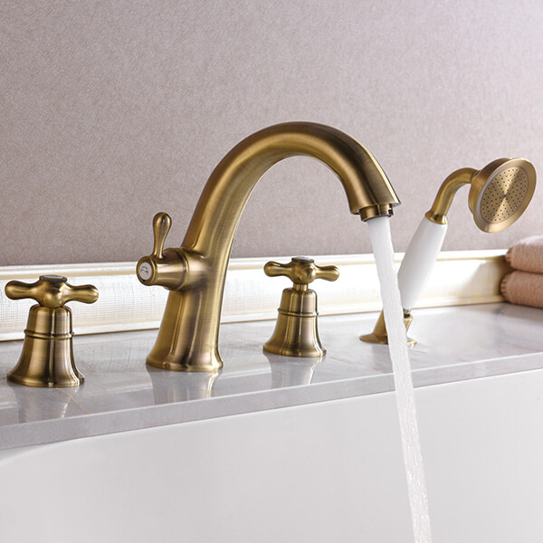 Смеситель на борт ванны Lemark Vintage LM2841B бронза