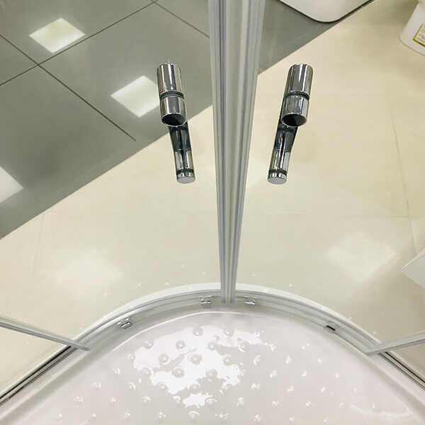 Душевой уголок AVS Раунд 100x100 профиль хром, стекло прозрачное Душевой уголок AVS Раунд 100x100 профиль хром, стекло прозрачное