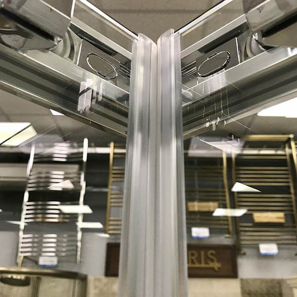 Душевой уголок AVS Куб 100x90 профиль хром, стекло прозрачное Душевой уголок AVS Куб 100x90 профиль хром, стекло прозрачное