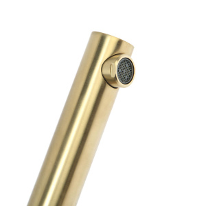 Смеситель для раковины Accoona A90121AW, золотой сатин Смеситель для раковины Accoona A90121AW, золотой сатин