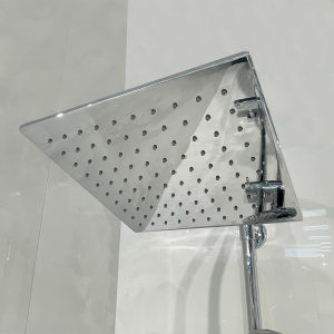 Душевая стойка AVS Rainy хром, со смесителем Душевая стойка AVS Rainy хром, со смесителем